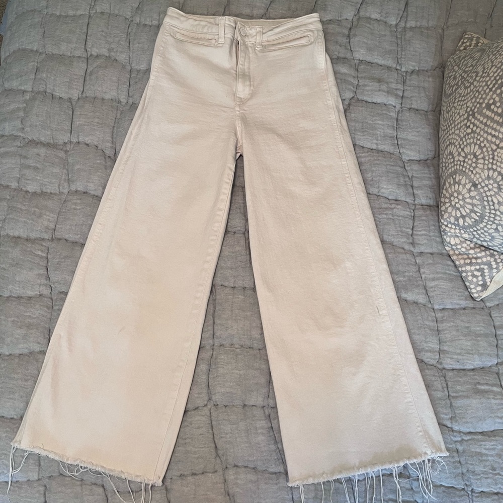 H&M Culotte white denim cropped jeans with raw hem, size 4